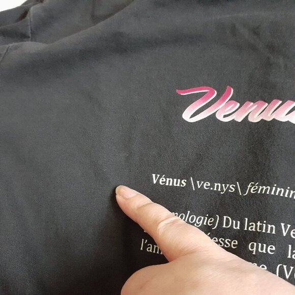 Maje Women's Size 1 (XS/S) Black Venus Goddess Tour Tara Graphic T-Shirt - Picture 15 of 15